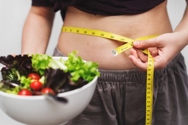 reducción de estómago en Valencia – cinta de medir